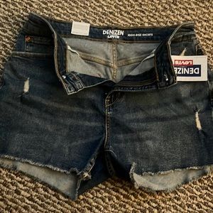 Levis Denizen High Rise Shorts, Size 8